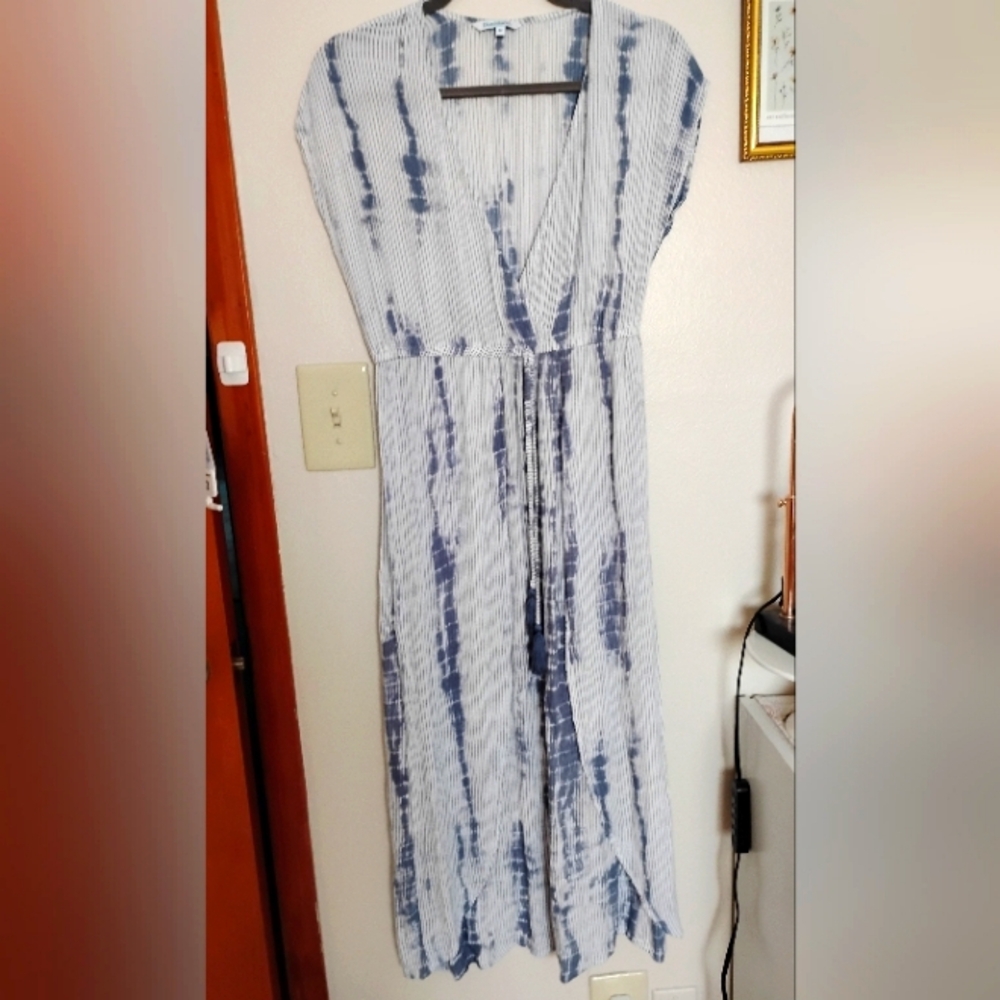 🍀White And Blue Beach Cover-up (M)